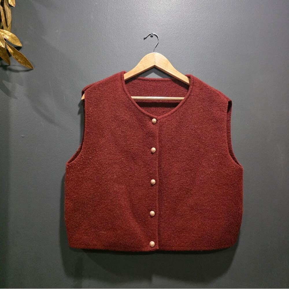 Knitted Sweater Vest Cardigan Women Sleeveless Waistcoat Bronze Button Rust